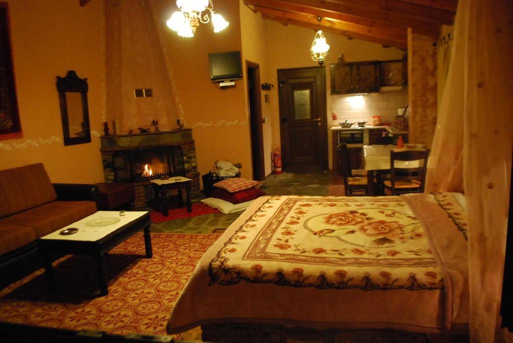 Hotel Tzivaeri à Likodhrómion Chambre photo